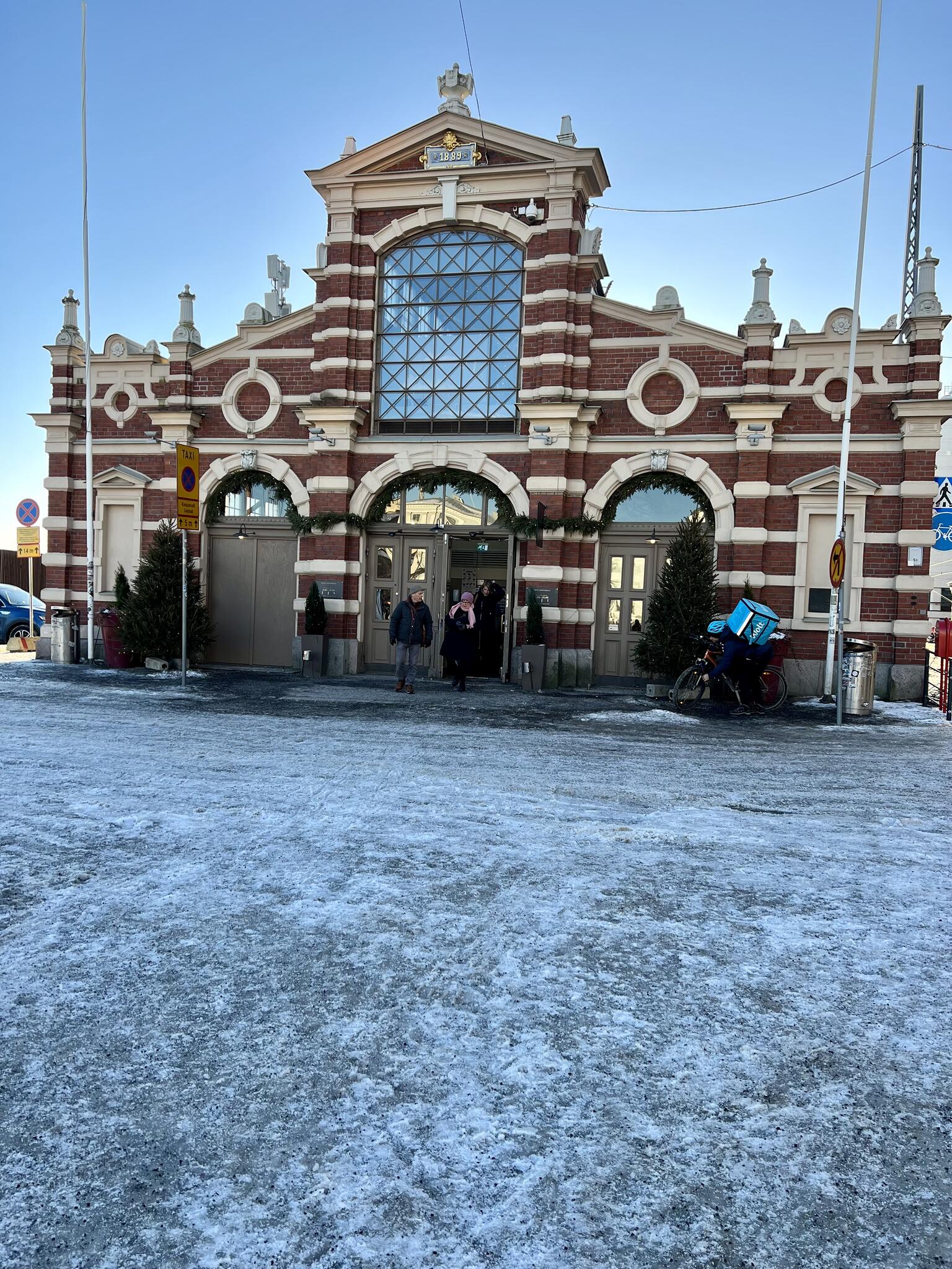 Place du Marché d'Helsinki (Kauppatori) 